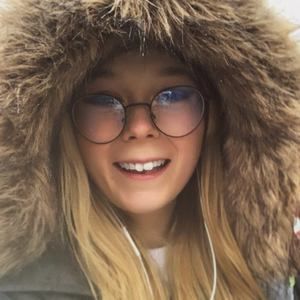 Meet your Posher, Blythe